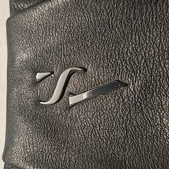 EUC Simply Vera Black Purse - Picture 2 of 6